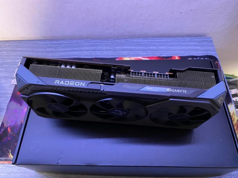 Кто-то в Словакии уже купил Radeon RX 9070 XT — владелец опубликовал фото и выставил карту на перепродажу