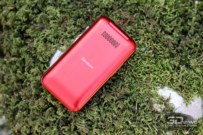 Xenium X680 — классическая кнопочная раскладушка, с привлекательным дизайном и высокой автономностью