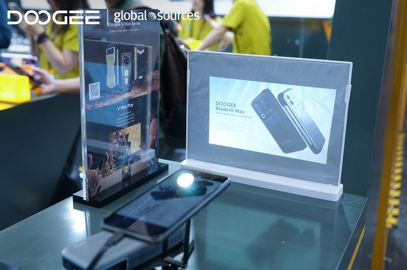 Doogee представила тонкие смартфоны с проекторами и другие новинки на выставке Global Sources в Гонконге