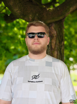 Обзор смартфона Nothing Phone (3): неординарный флагман с двумя экранами