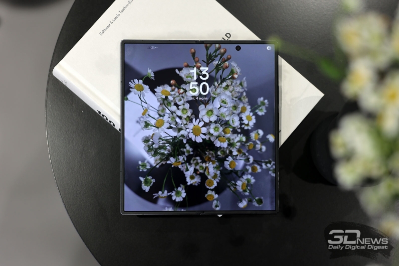 Samsung представила Galaxy Z Fold7 — тонкий складной смартфон с 200-Мп камерой и ценой от 148 990 рублей