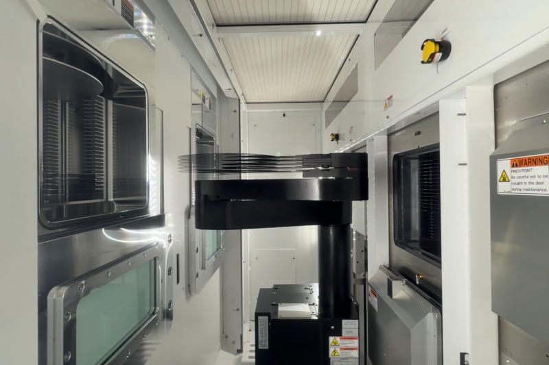 Apple пообещала вложить $600 млрд в производство в США, но это больше похоже на уловку, чем на реальный план