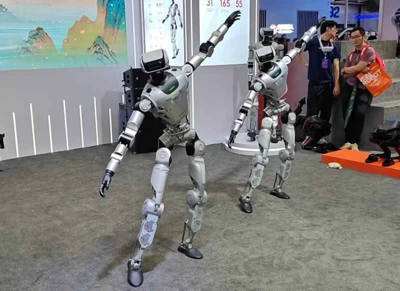 Китай направляет усилия на робототехнику, и пекинская выставка роботов-гуманоидов — тому подтверждение