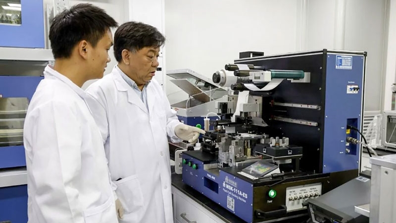 Новые китайские аккумуляторы вдвое обошли ячейки Tesla 4680 по ёмкости — им прямая дорога в небо