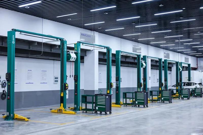 В 10 раз дешевле замены: CATL начала оказывать услуги по ремонту тяговых батарей в Китае