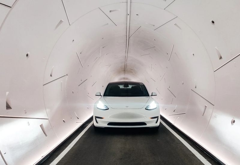 В туннелях под Лас-Вегасом автопилот Tesla до сих пор не обходится без помощи страхующих водителей