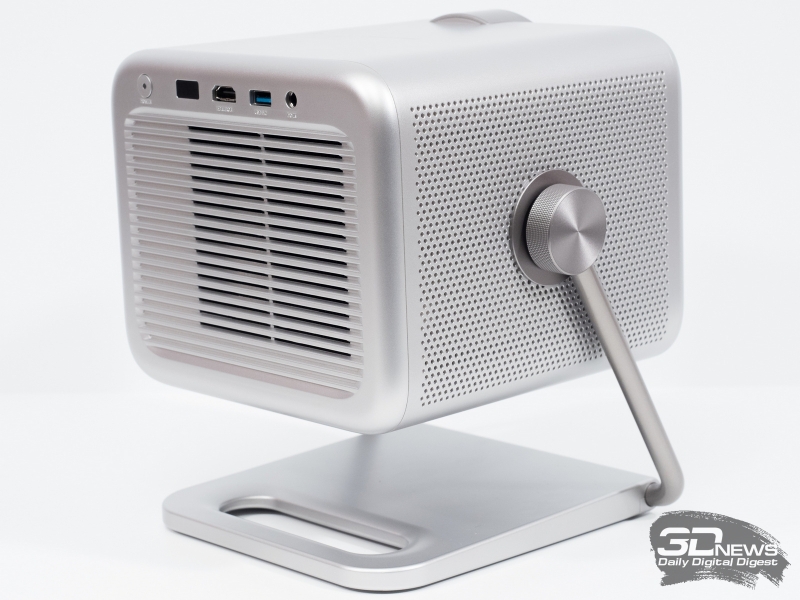 Обзор лазерного 4К-проектора Hisense M2 Pro: универсальный компаньон