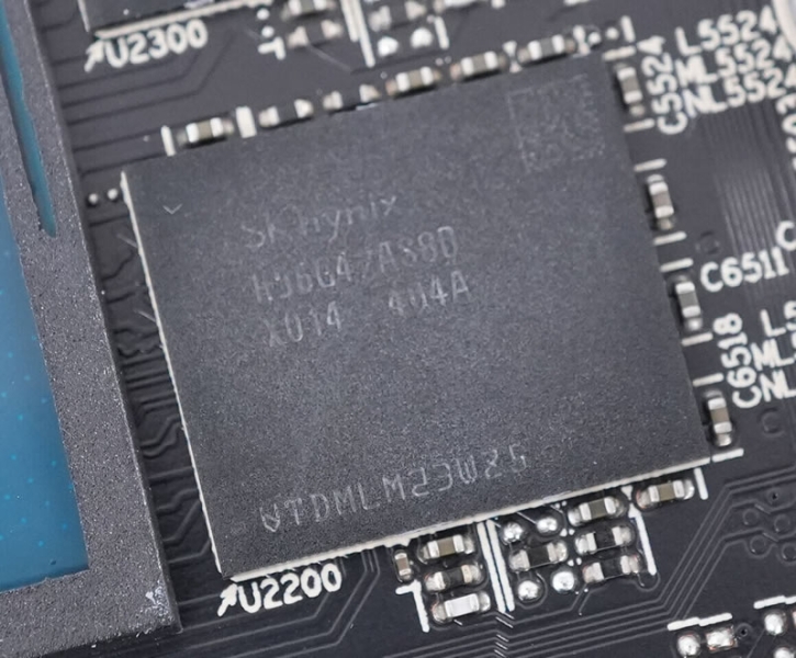 XFX перешла на память GDDR6 от Samsung вместо SK hynix — видеокарты стали холоднее