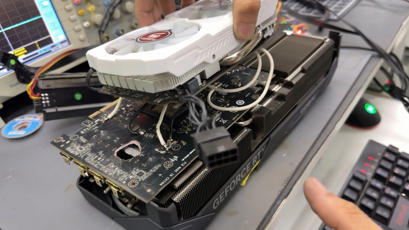Энтузиасты починили продырявленную GeForce RTX 5070 Ti с помощью AMD Radeon RX 580