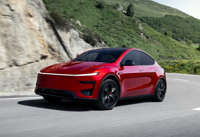 Квартальная выручка Tesla выросла на 12 %, но чистая прибыль упала на 37 %