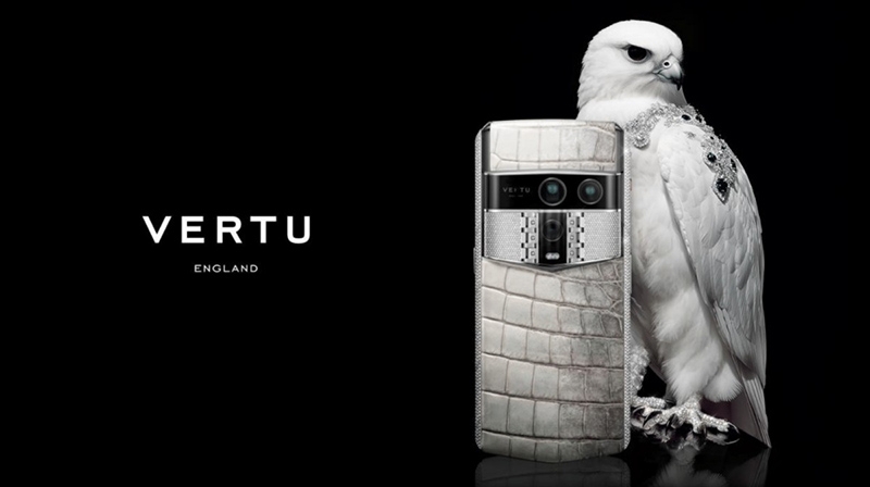 Легендарная Vertu представила смартфон Agent Q, который можно купить только в одном магазине в мире