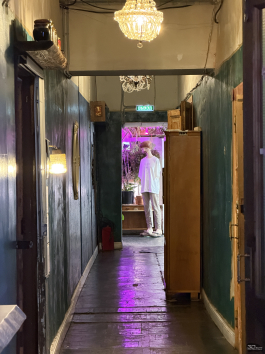 Обзор смартфона Apple iPhone 17 Pro Max: батя в городе