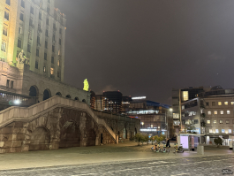 Обзор смартфона Apple iPhone 17 Pro Max: батя в городе