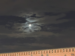 Обзор смартфона Apple iPhone 17 Pro Max: батя в городе