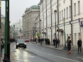 Обзор смартфона Apple iPhone 17 Pro Max: батя в городе