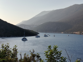 Обзор смартфона HONOR X7d: прочнее, дольше и с искусственным интеллектом