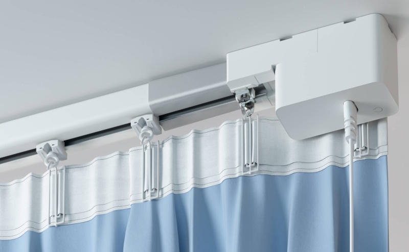 «Алиса, открой шторы»: «Яндекс» показал множество гаджетов для умного дома