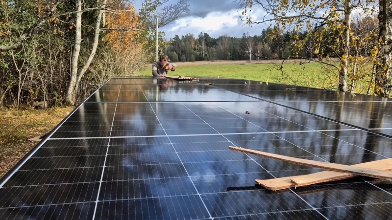 Финский инженер построил 11-метровую яхту с «бесконечным» запасом хода — в одиночку и за 200 дней