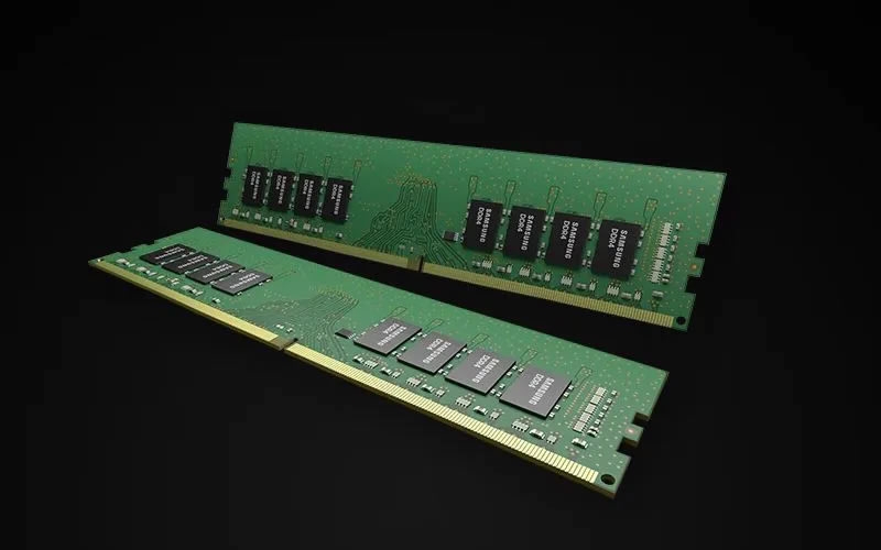 Магазины в Японии вынуждены ограничивать продажи на фоне резкого роста цен на SSD, HDD и RAM