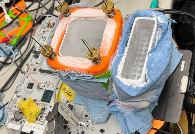 Мировой рекорд разгона памяти DDR5 обновлён до 13 034 МГц