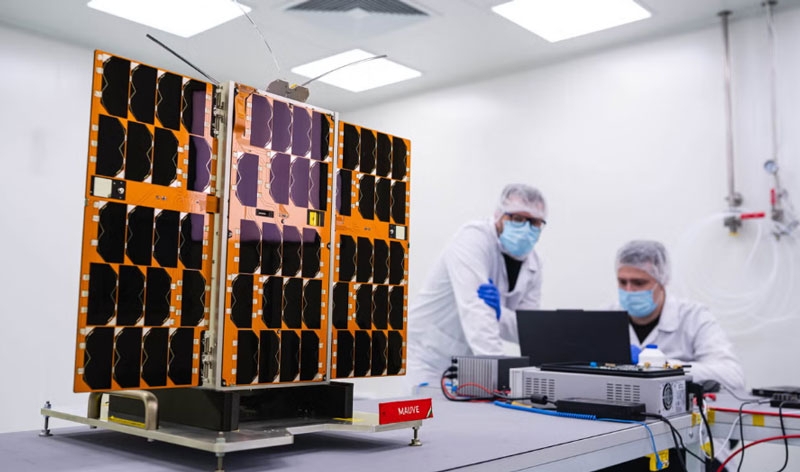 Первый в мире частный научный спутник успешно выведен в космос — он будет изучать звёзды в ультрафиолете